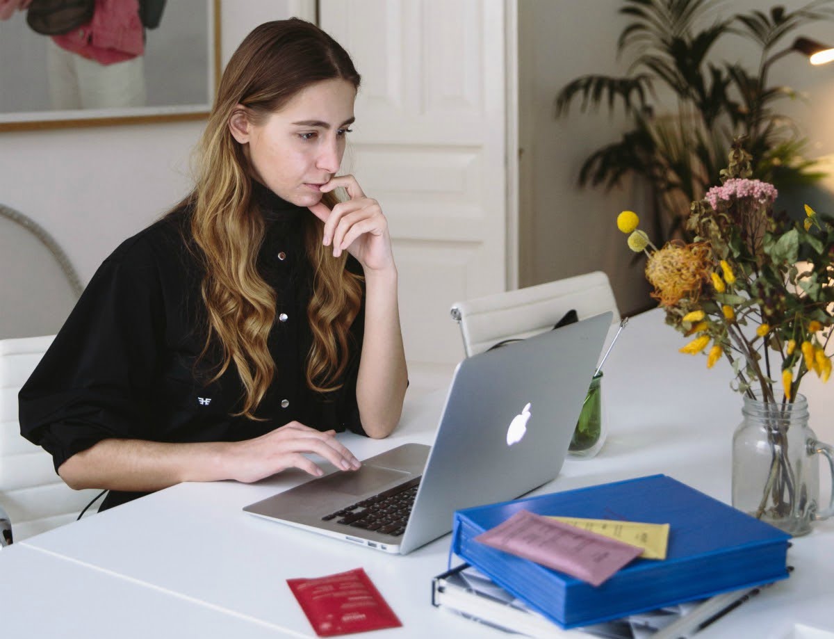 girl at computer