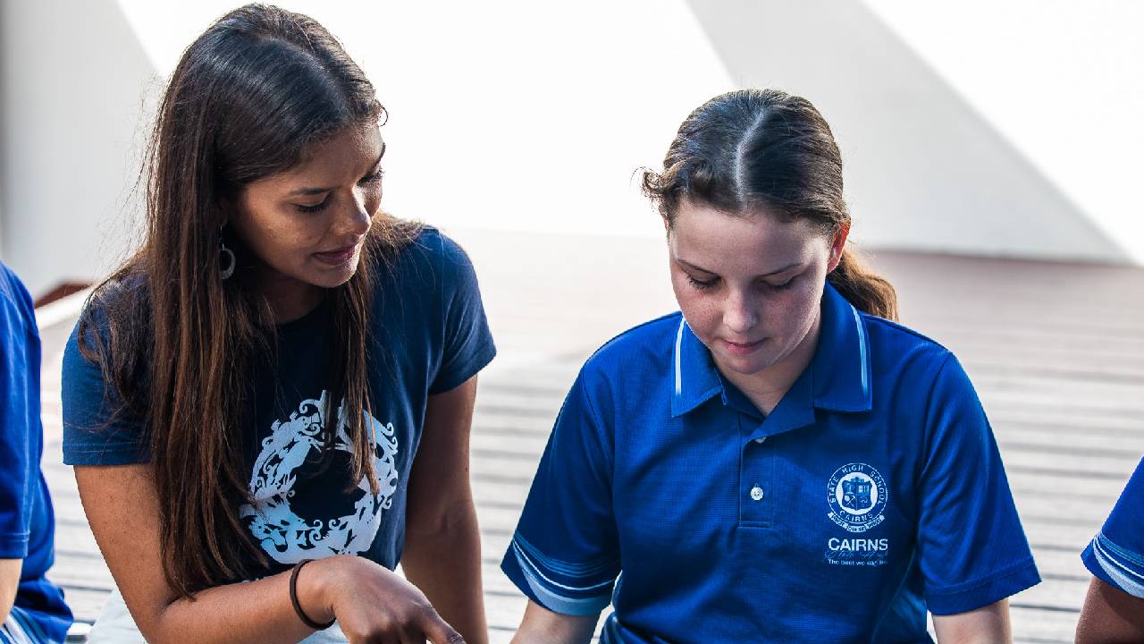 Citizens of the Great Barrier Reef Engagement Manager Nicole Senn helps school children take part in the Great Barrier Reef Census held annually 